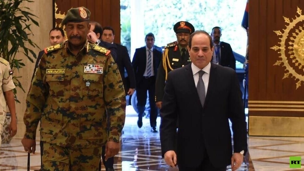 اتصال هاتفي بين البرهان والسيسي