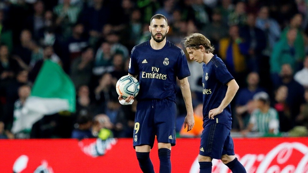 ريال مدريد يتعرض لهزيمة مذلة أمام ريال بيتيس (فيديو)