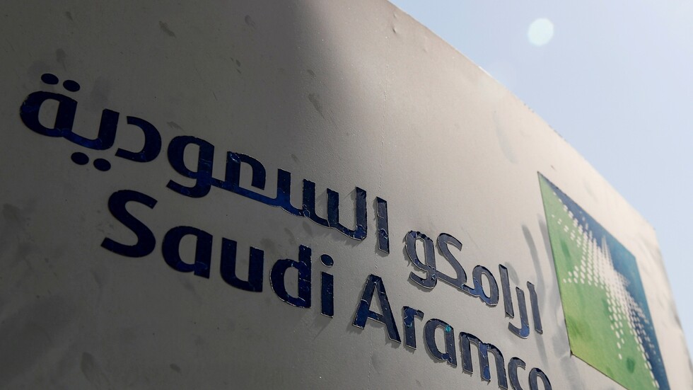 السعودية تعلن زيادة إمدادات النفط خلال شهر أبريل