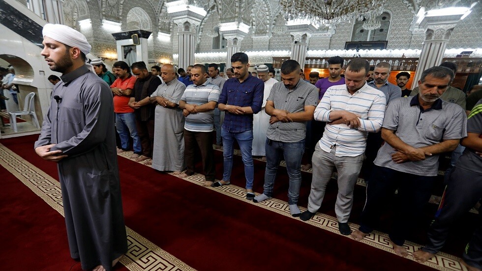 الوقف السني في العراق يبين الحكم الشرعي من تعليق صلاة الجمعة