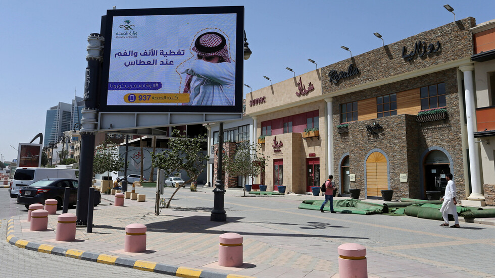 بعد فرضه في تونس والأردن.. سعوديون يطالبون بحظر التجول الإجباري في المملكة