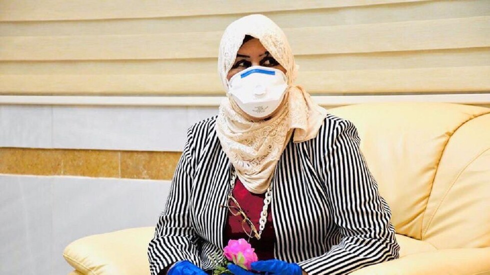 العراق.. شفاء طبيبة أصيبت بفيروس كورونا (صور)