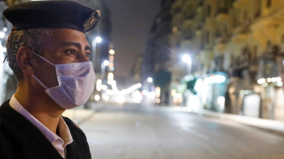 مصر.. القبض على مئات المصريين بسبب حظر التجول