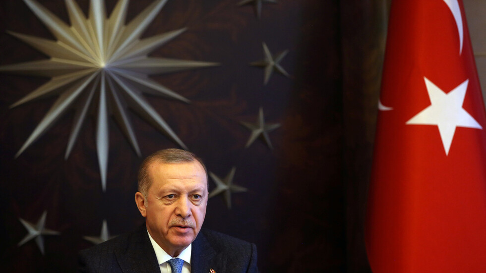 أردوغان: هدف تركيا تجاوز أزمة كورونا العصيبة بأسرع وقت وأقل خسائر