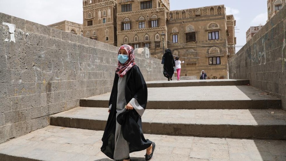 وزير الصحة في صنعاء يحذر من سيناريو كارثي إذا دخل كورونا إلى اليمن