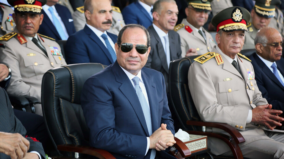 السيسي:  6 مستشفيات لمواجهة فيروس كورونا بناها الجيش المصري جاهزة للافتتاح