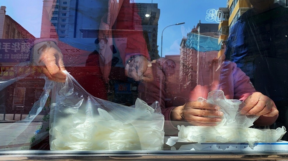 دراسة صينية حديثة: مسافة الـ1,5 متر ليست كافية لحمايتنا من كورونا