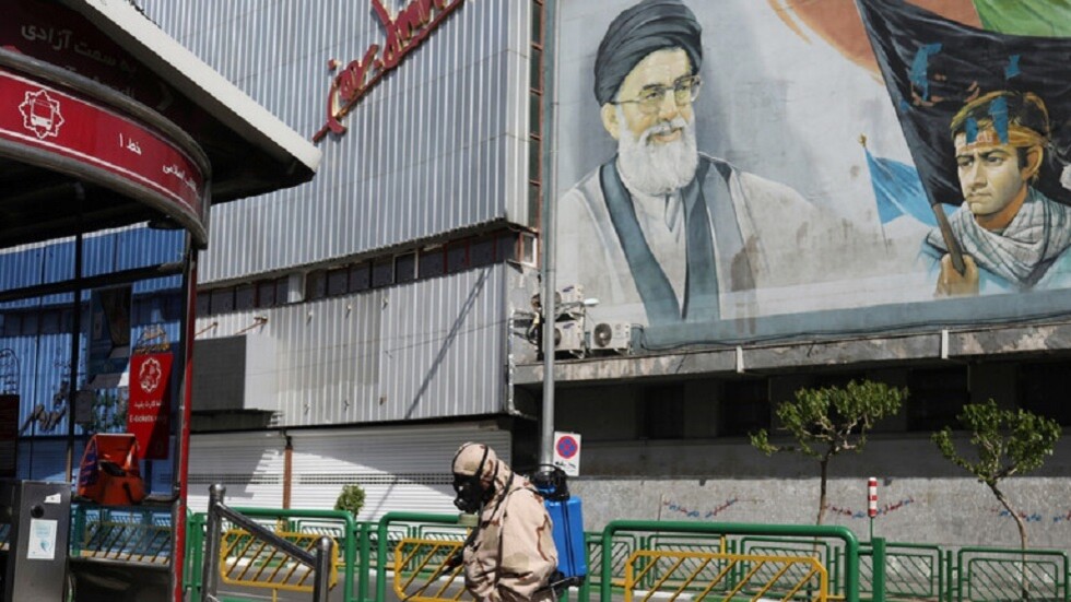 الصحة الإيرانية: ثلث وفيات كورونا في طهران