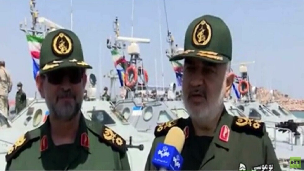 إيران: سنستهدف أي قطع بحرية أمريكية تهددنا