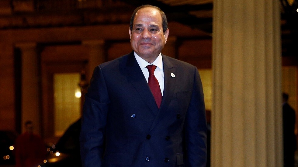 السيسي يحيّي " براعة المفاوض المصري" في سلسلة تغريدات