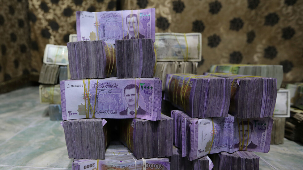 باحثة سورية: عقود ترخيص الخلوي فوتت على الخزينة السورية نحو 482 مليون دولار