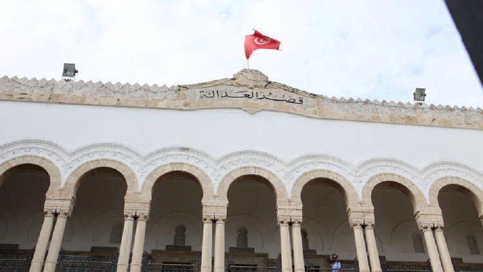 تونس.. المجلس الأعلى للقضاء يحذر الحكومة بخصوص الحجر الصحي الموجه