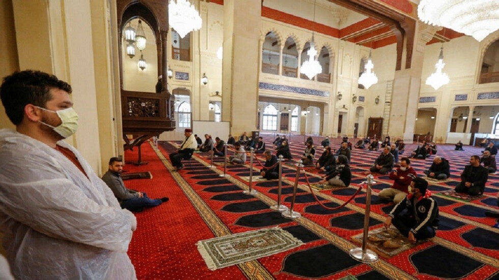 مسلمو نيجيريا يشاركون الدعاء والصيام والصلاة من أجل الإنسانية