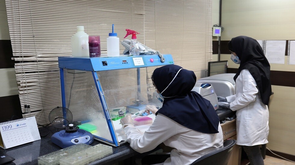 إيران تحذر من موجة ثانية من كورونا يصعب السيطرة عليها