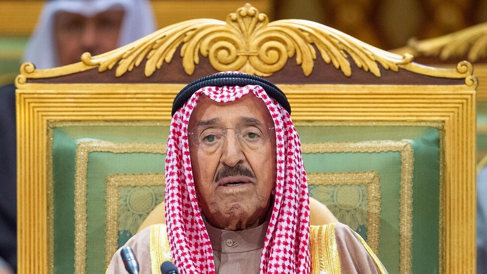 أمير الكويت يشيد بـ