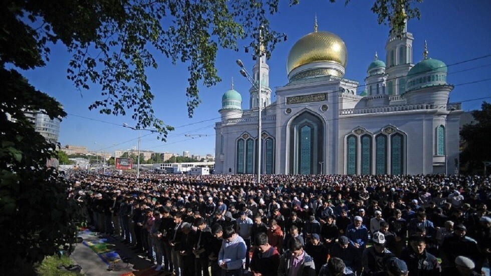 روسيا تحدد موعد عيد الفطر المبارك