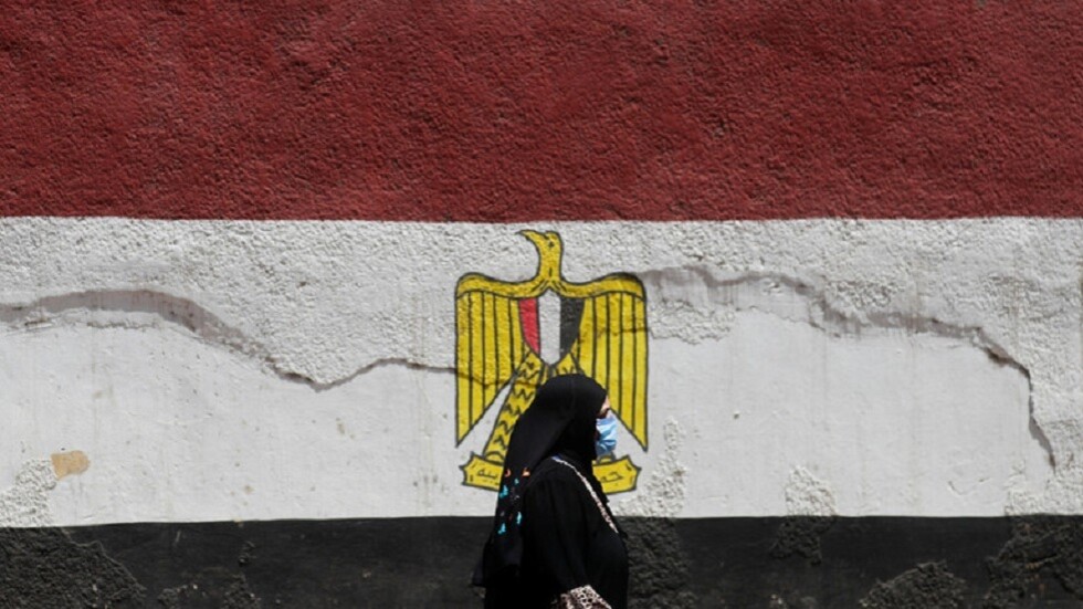 مصر.. عملية ولادة ناجحة لمصابة بكورونا