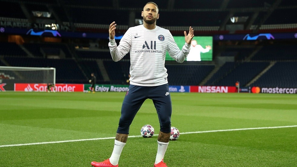 القضاء البرازيلي يعلق دفع غرامة نيمار لسلطات الضرائب