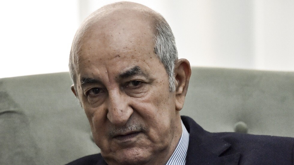 الرئيس الجزائري يعد بالتصدي لـ"لوبيات تستهدف الجيش"