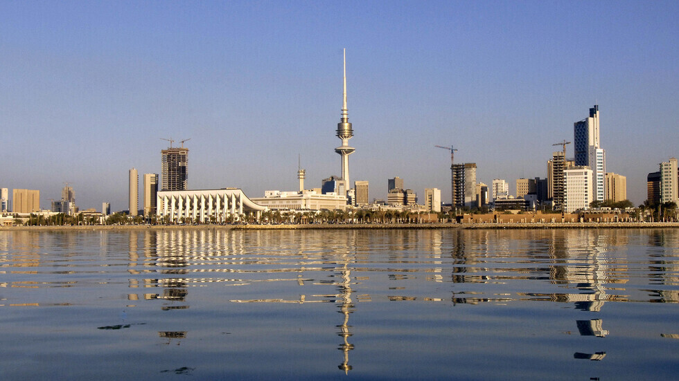 بعد التوتر الأخير.. شيخة من الأسرة الحاكمة الكويتية تعتذر للسيسي والمصريين