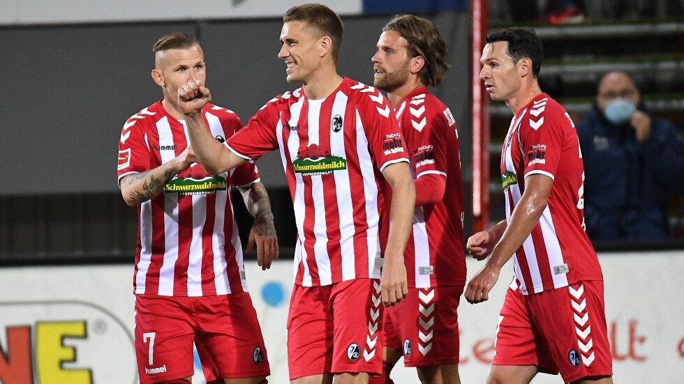 فرايبورغ يوجه صفعة لبوروسيا مونشغلادباخ في معركة التأهل إلى دوري الأبطال (فيديو)