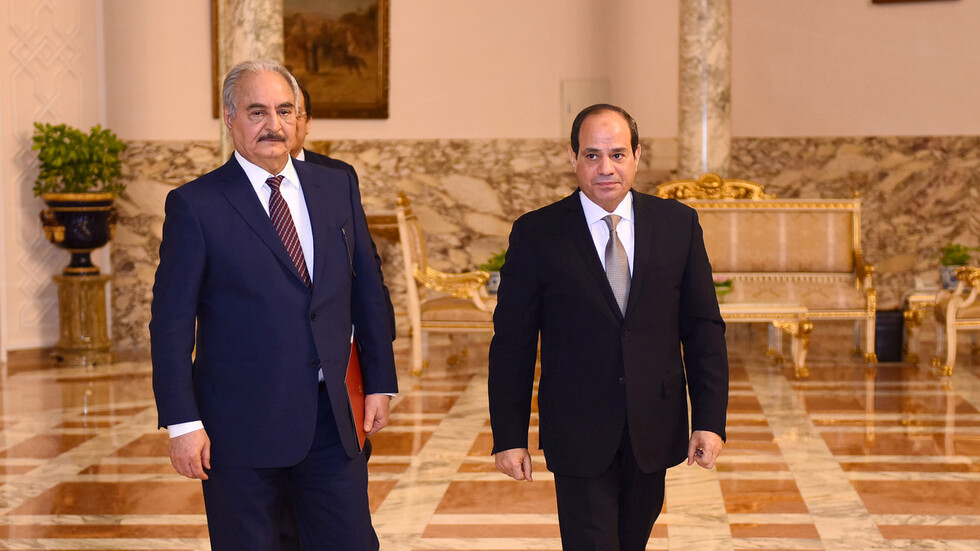 السيسي يستقبل المشير خليفة حفتر ورئيس مجلس النواب عقيلة صالح في قصر الاتحادية