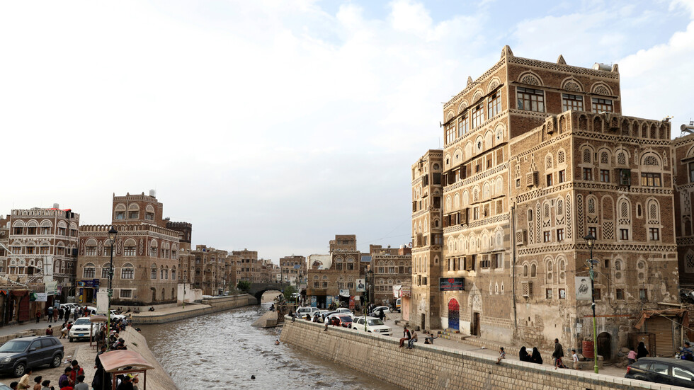 الحكومة اليمنية ترحب بمبادرة القاهرة حول الأزمة الليبية