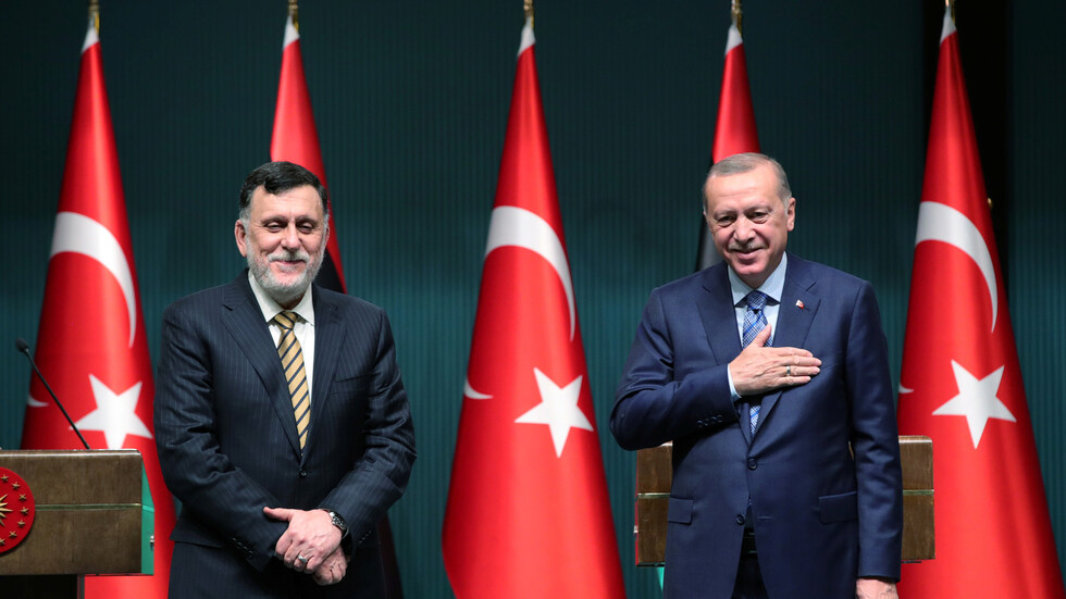 صحيفة: تركيا تعمل على إنشاء قاعدتين عسكريتين جديدتين في ليبيا