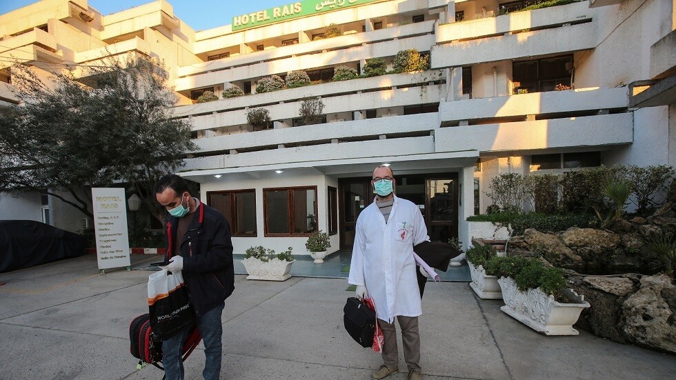الجزائر تسجل 11 وفاة و121 إصابة جديدة بكورونا