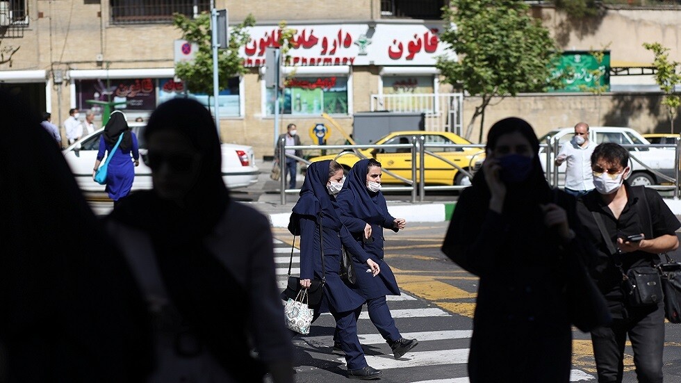 إيران.. تسجيل 121 وفاة و2445 إصابة جديدة بكورونا