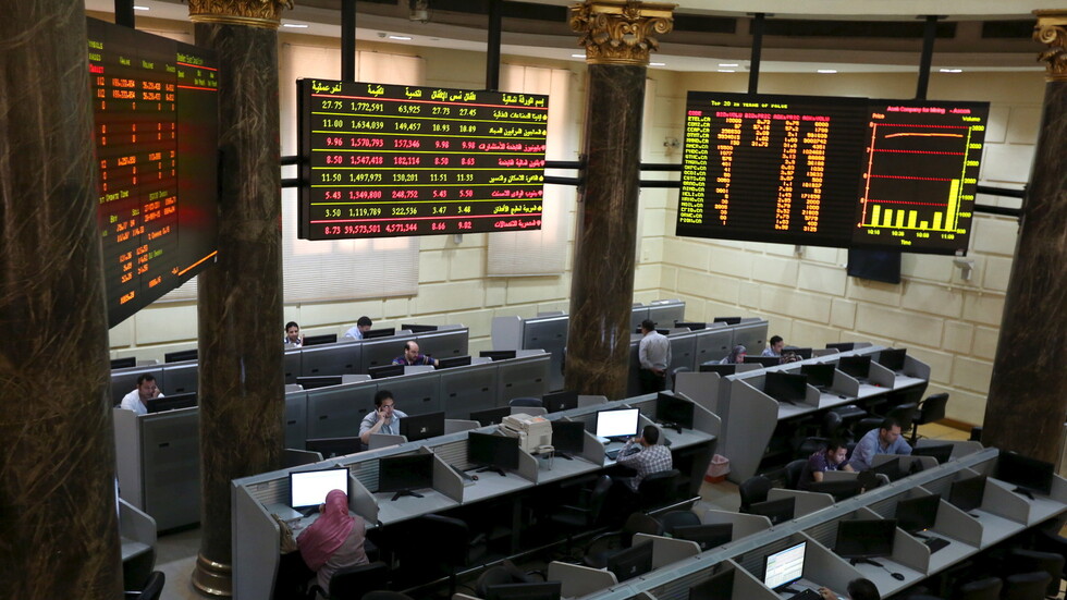 تراجع المؤشر السعودي بسبب قيود الحج وبورصة مصر تغلق مرتفعة