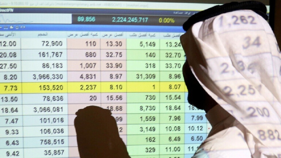 محافظ المركزي السعودي يحث البنوك التجارية على زيادة الإقراض