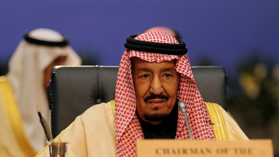 الملك سلمان يوجه بتمديد مبادرات لدعم القطاع الخاص للحد من تداعيات تفشي كورونا