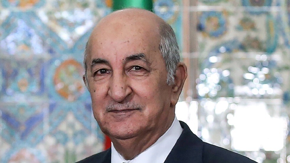 الرئيس الجزائري يعفو عن نحو 5000 سجين