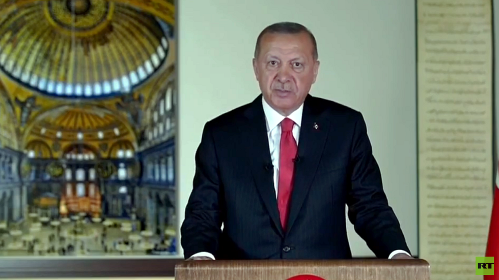 أردوغان: أول صلاة بمسجد 