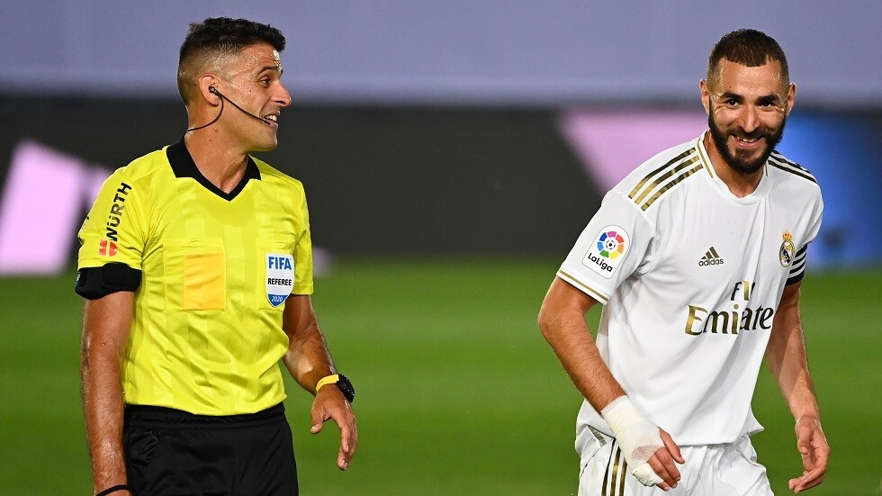 تغيير حكم مباراة ريال مدريد بعد تقدمه بهدف من ضربة جزاء