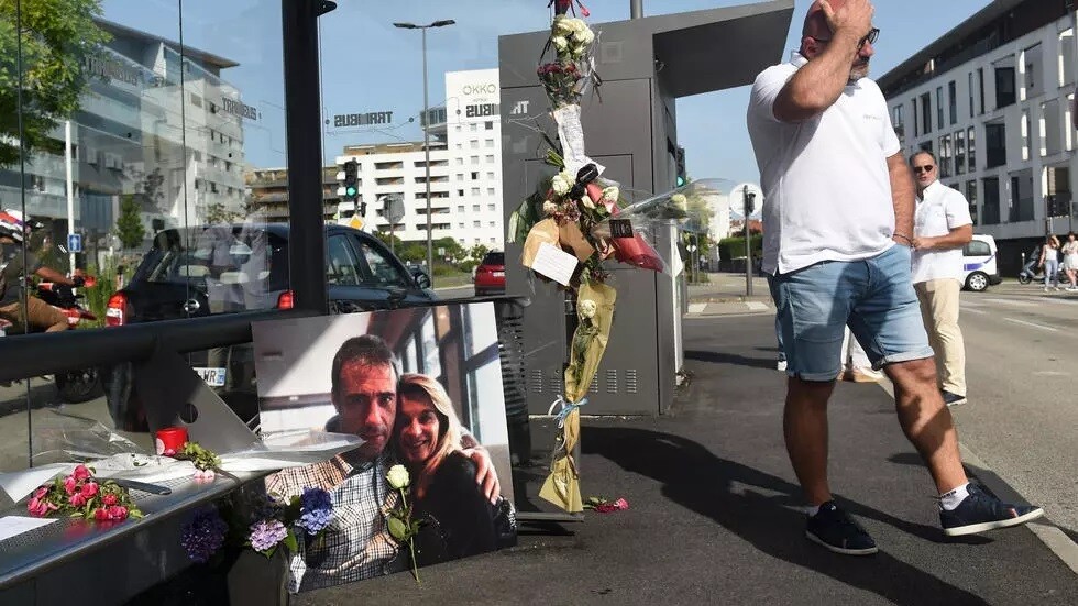 فرنسا.. طلب منهم وضع كمامات فقتلوه!