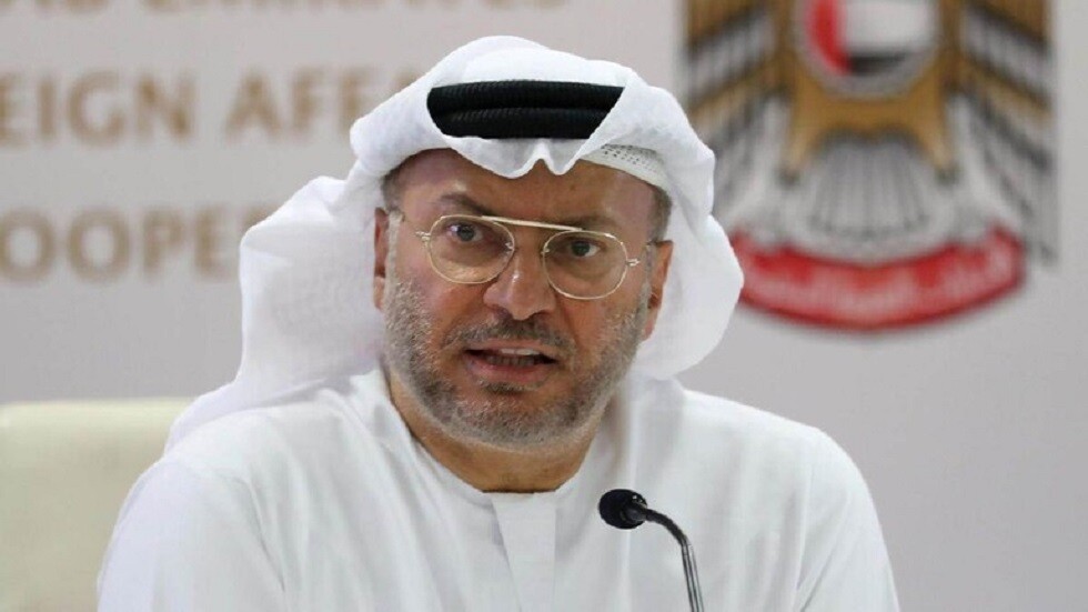 قرقاش يوجه دعوة لافتة  بشأن "النفط الليبي"