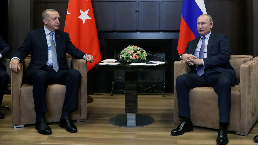بوتين يعلق في اتصال مع أردوغان على قرار تحويل آيا صوفيا لمسجد
