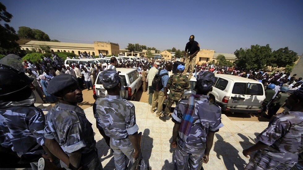 السودان يعلن حالة الطوارئ في دارفور بعد نشوب أعمال عنف