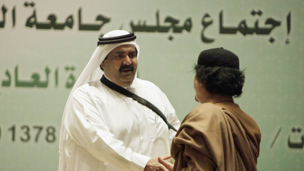 تسجيل من "العيار الثقيل" مسرب من خيمة القذافي!