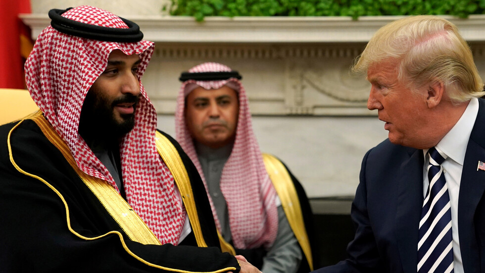 ترامب يتصل بابن سلمان للاطمئنان على صحة العاهل السعودي
