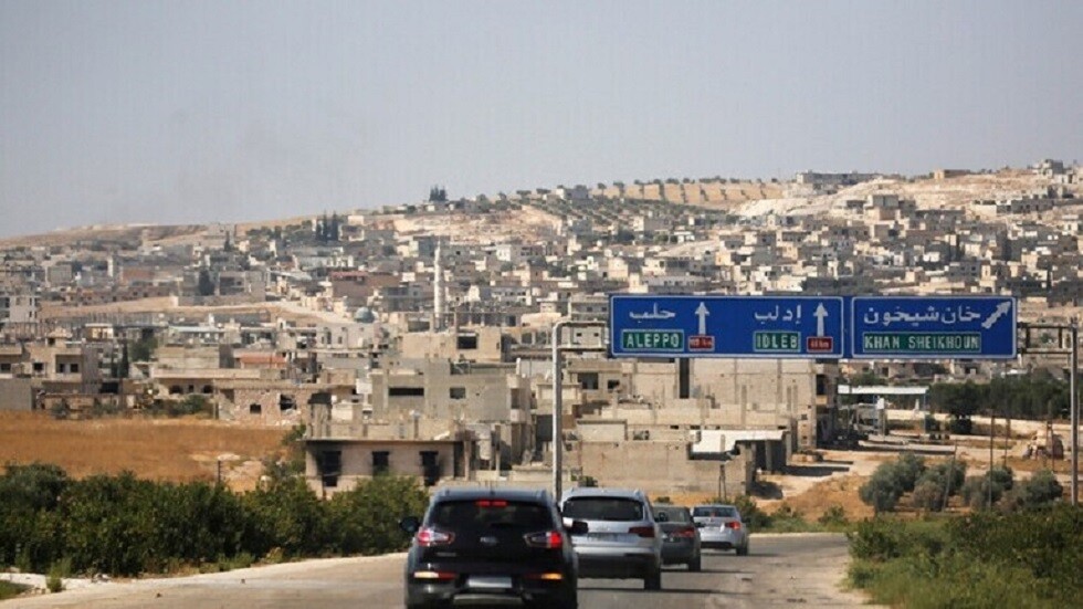 نشطاء: تركيا تدخل آليات ومعدات بناء إلى ريف إدلب الشمالي بسوريا