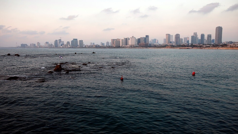 مسؤول إسرائيلي يتحدث عن نوايا "حزب الله" بالهجوم عن طريق البحر