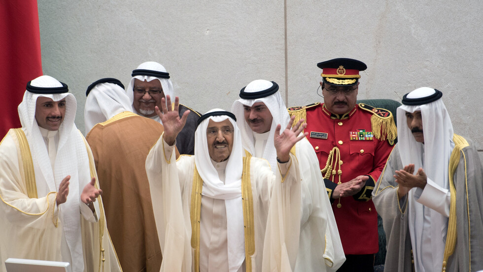 صحيفة: وزير الداخلية الكويتي يسحب رجل أمن من وفد الأمير في أمريكا