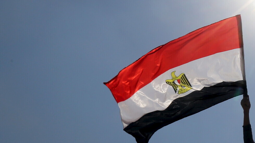 مصر تقترب من