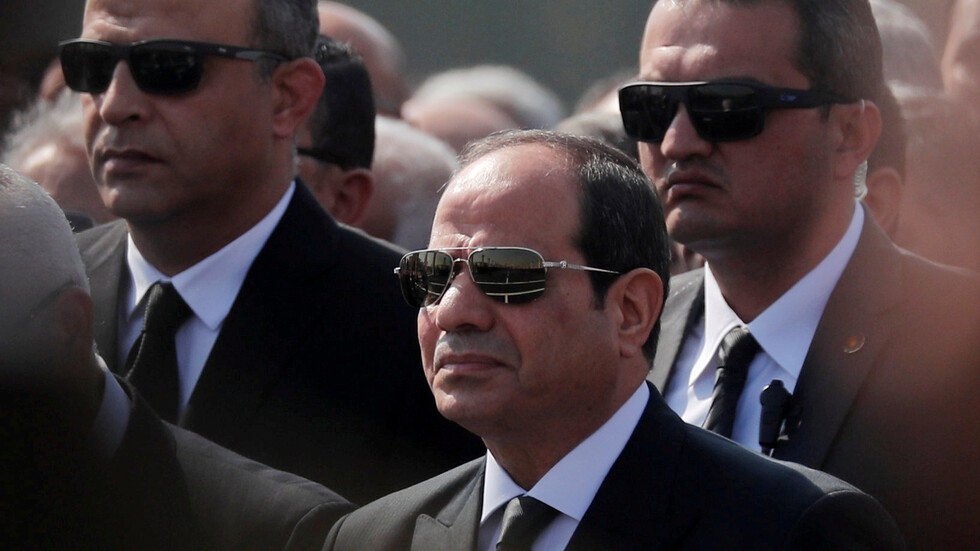 السيسي: نسعى للتصدير بـ100 مليار جنيه خلال 3 سنوات