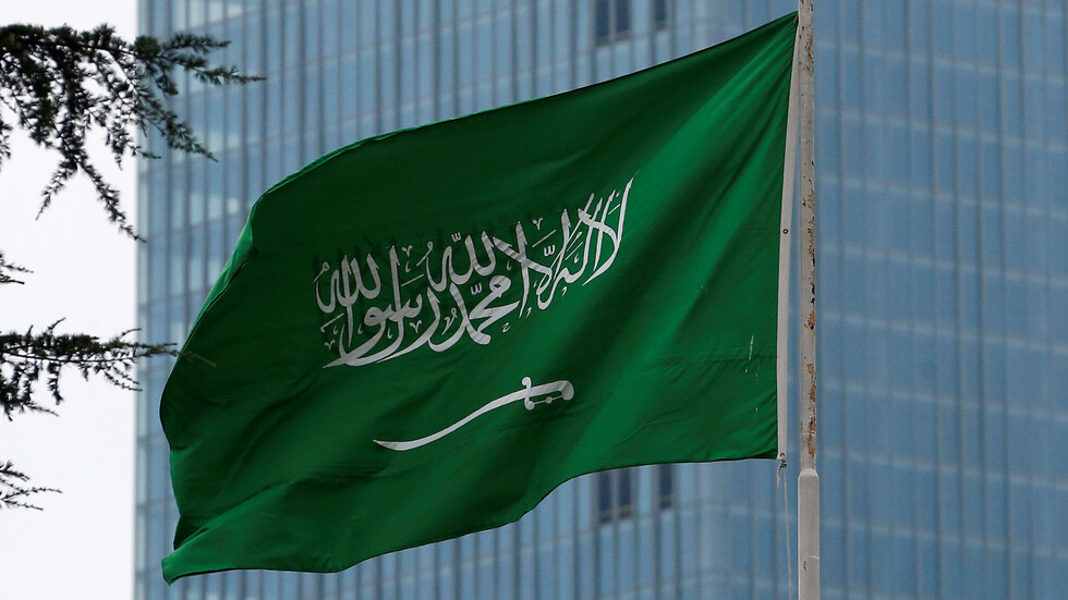 لأول مرة.. نشر صور صادمة للحظة مقتل مصريين على يد مواطن سعودي في السعودية