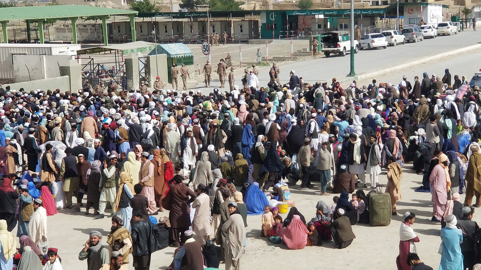 22 قتيلا وعشرات الجرحى في اشتباك حدودي بين أفغانستان وباكستان