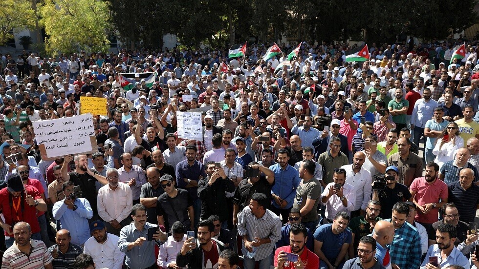 مفوضية حقوق الإنسان: إجراءات الأردن في حق نقابة المعلمين تدخل غير قانوني